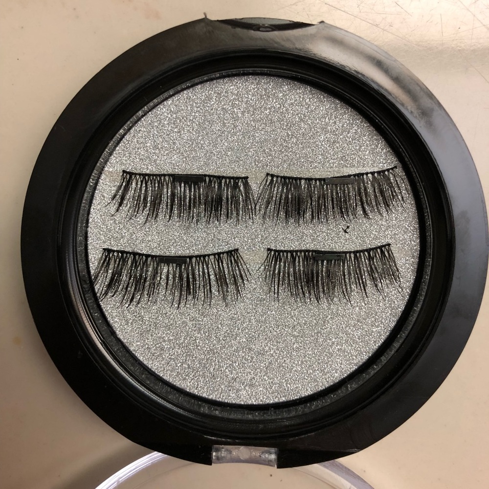 New Magnetic False Eyelashes